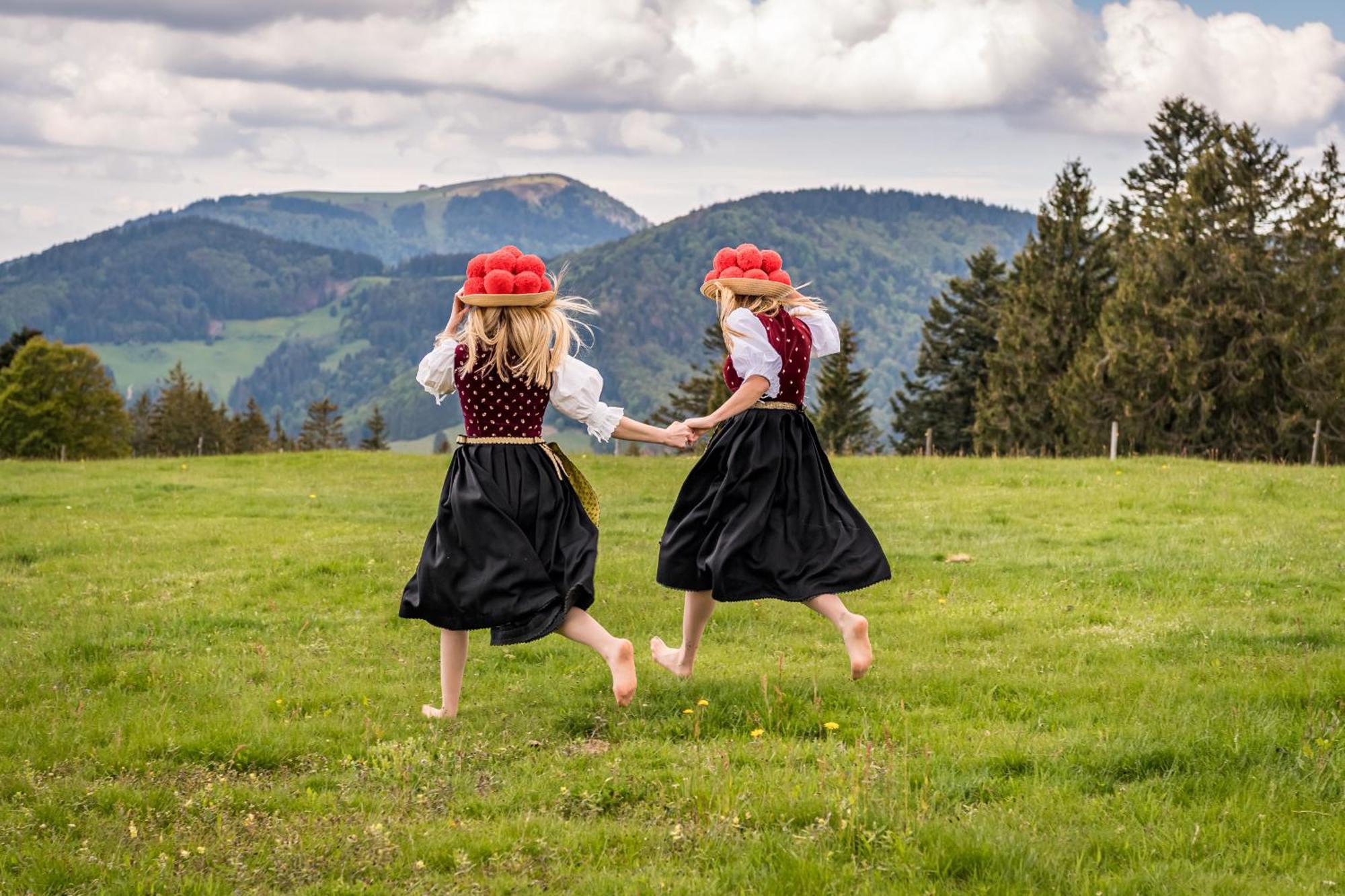 Kurhotel Schluchsee App 1511 - Schwarzwaldhirsch - Mit Innenpool Und Sauna, Шлухзее Екстериор снимка